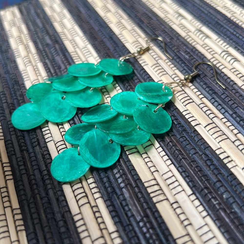 She’ll Earrings - Picture 2 of 2